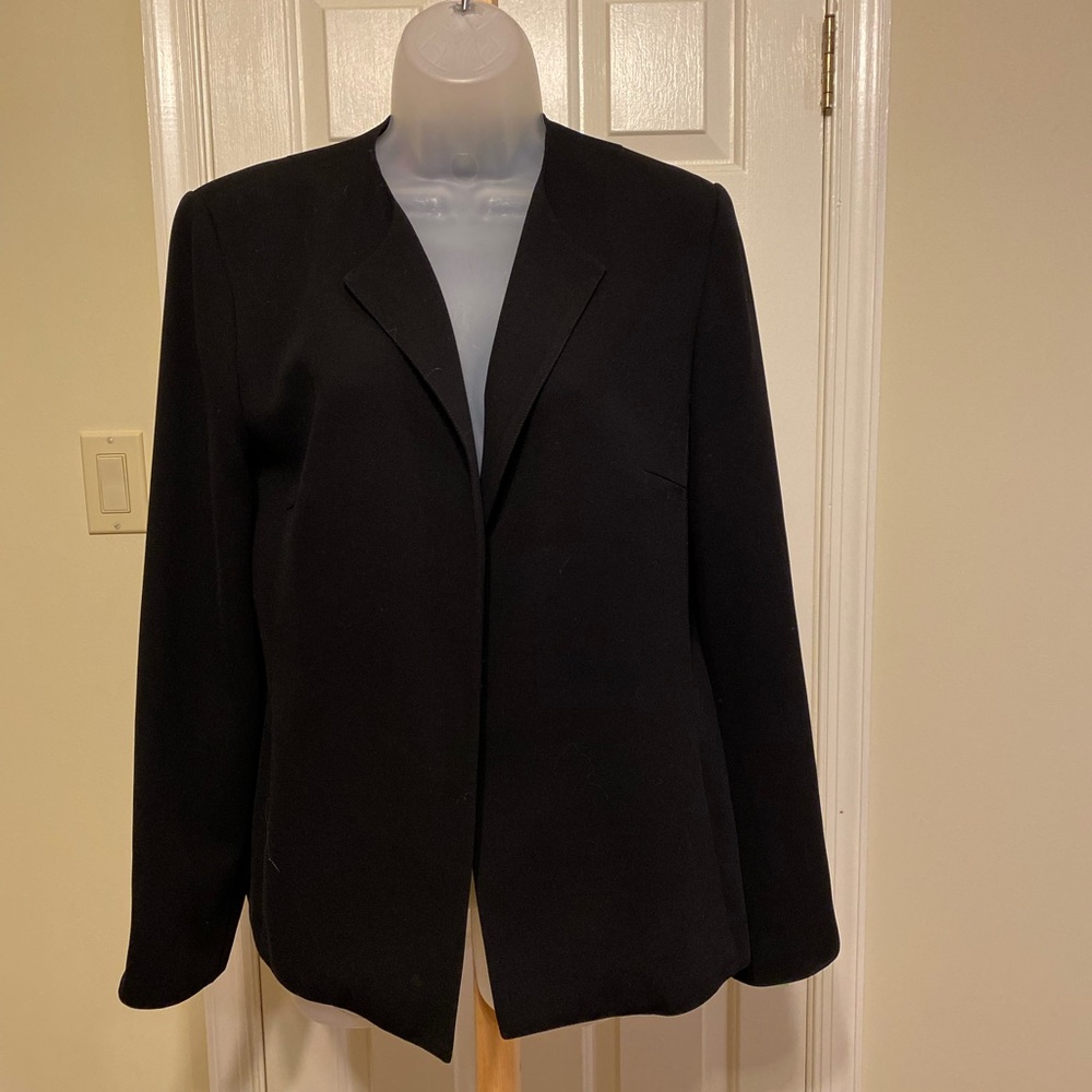 Burns - Woman’s black crepe fabric dress jacket, Size: 4